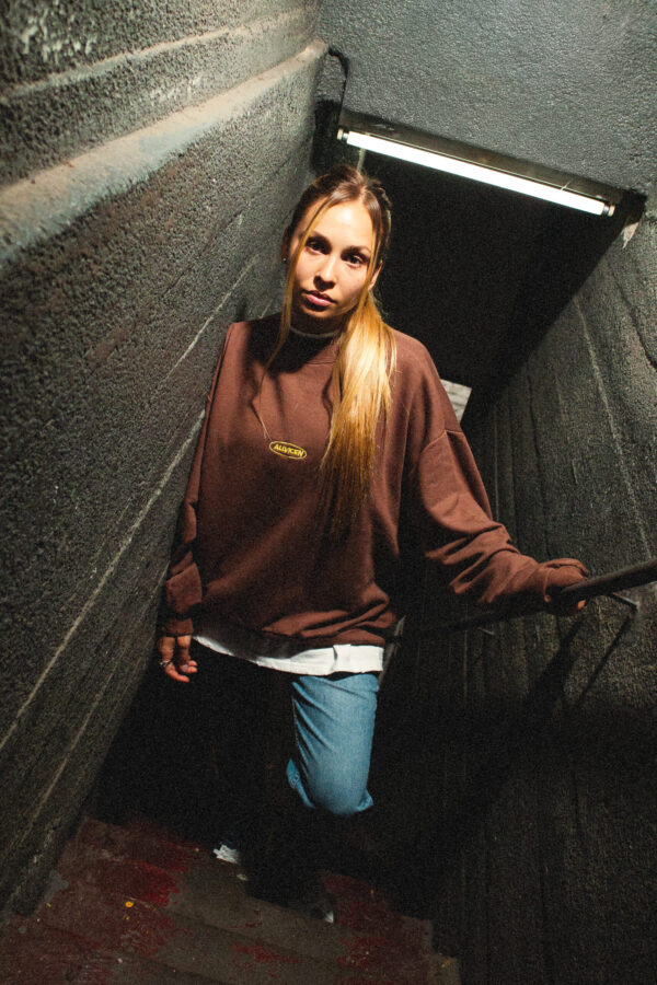 BROWN CREWNECK - Image 2