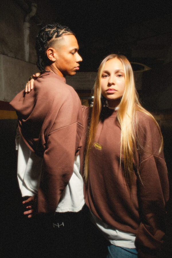 BROWN CREWNECK - Image 3